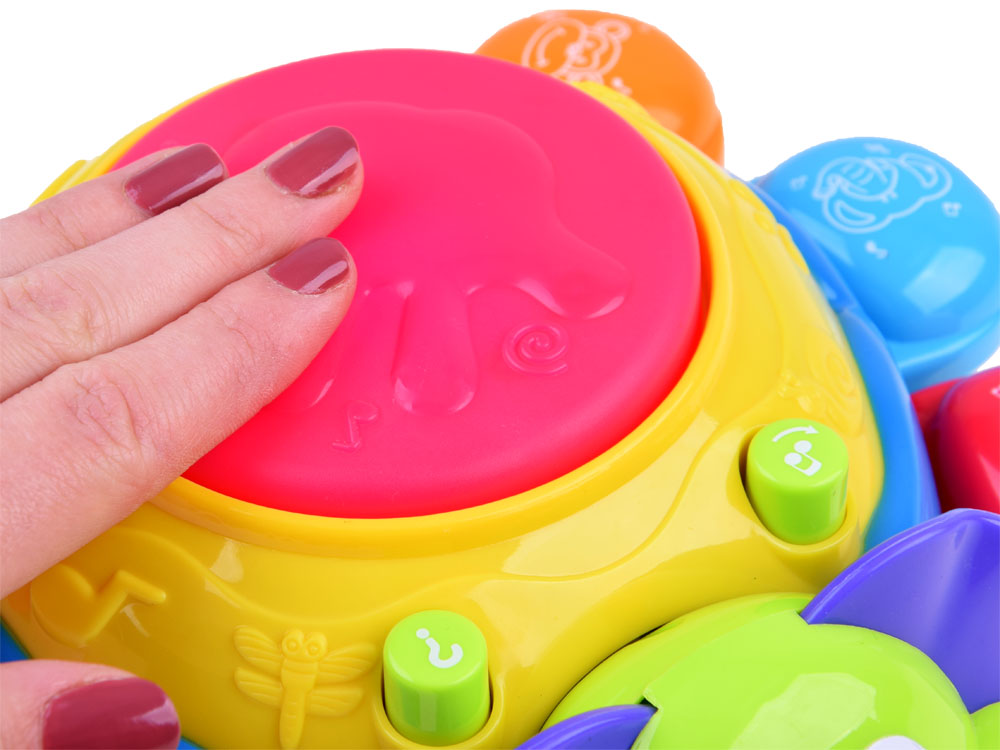 Interaktívna hudobná hračka