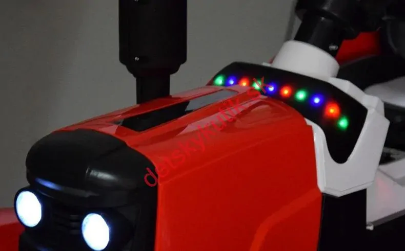 Elektrický traktor s vyklápacou vlečkou , svieti, hudba