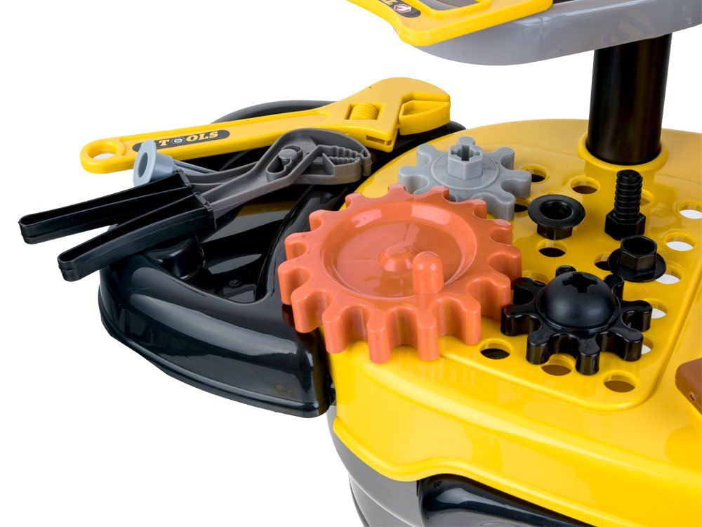 Stolík s náradím pre chlapcov 